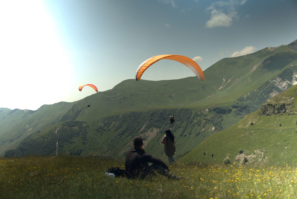 Safe paragliding in Gudauri